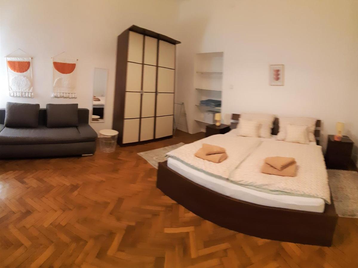 Citypark Classic Downtown Apartment Будапеща Екстериор снимка