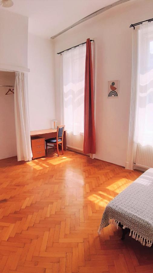 Citypark Classic Downtown Apartment Будапеща Екстериор снимка