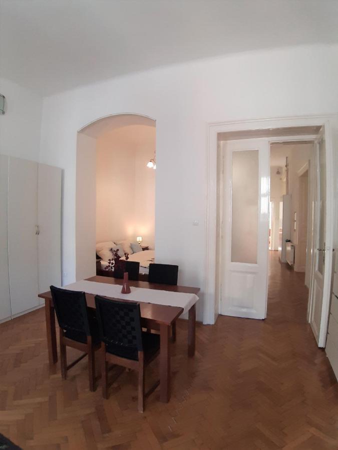 Citypark Classic Downtown Apartment Будапеща Екстериор снимка